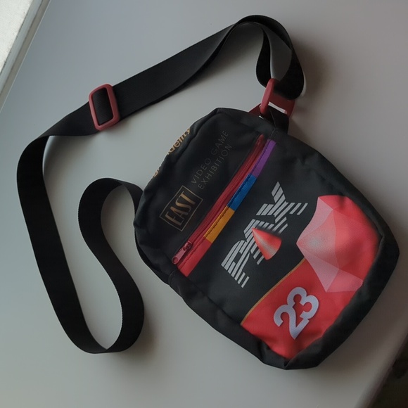 Pax East Convention 23 Small Bag with Adjustable Strap - Picture 3 of 9